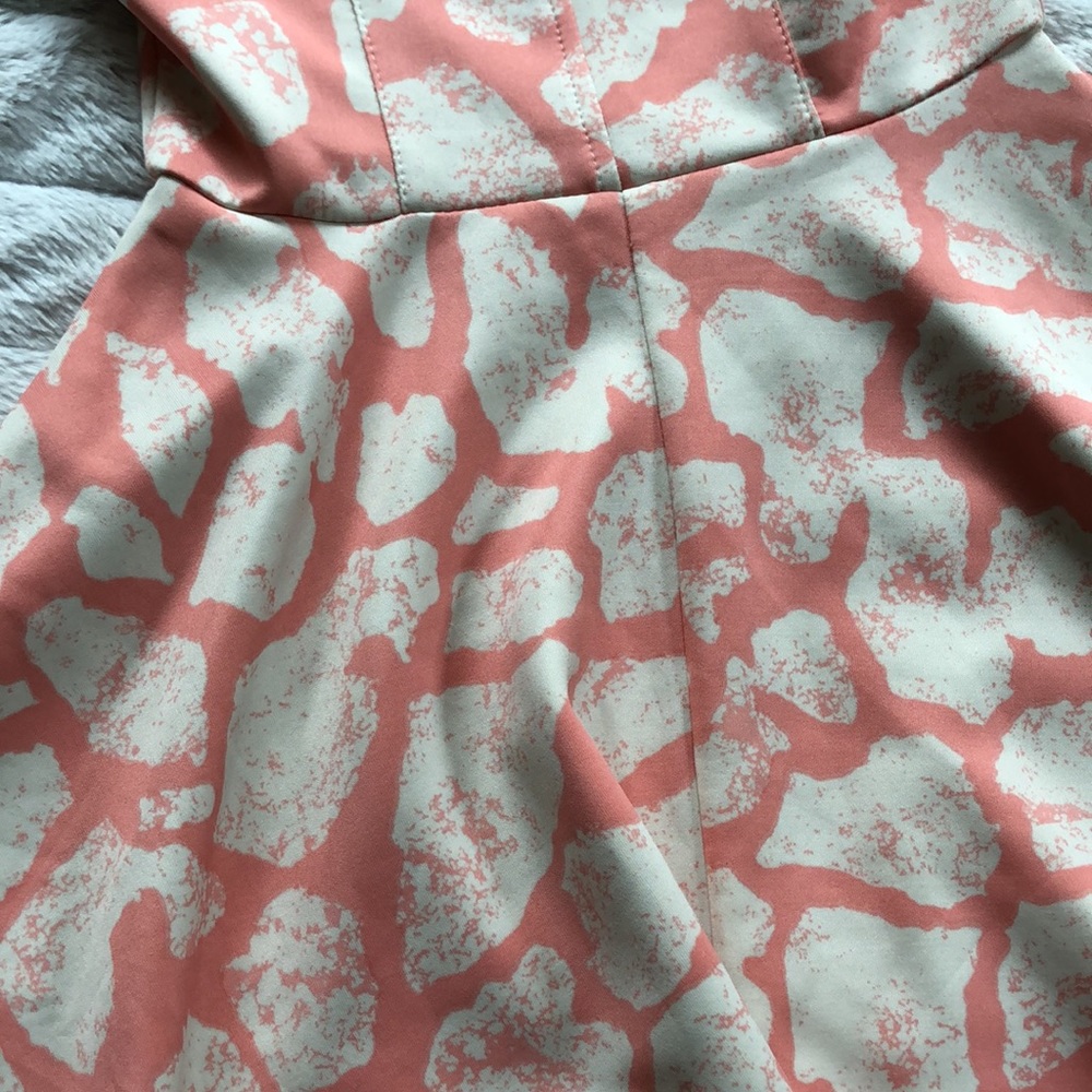 Pink/white floral dress - Picture 3 of 10